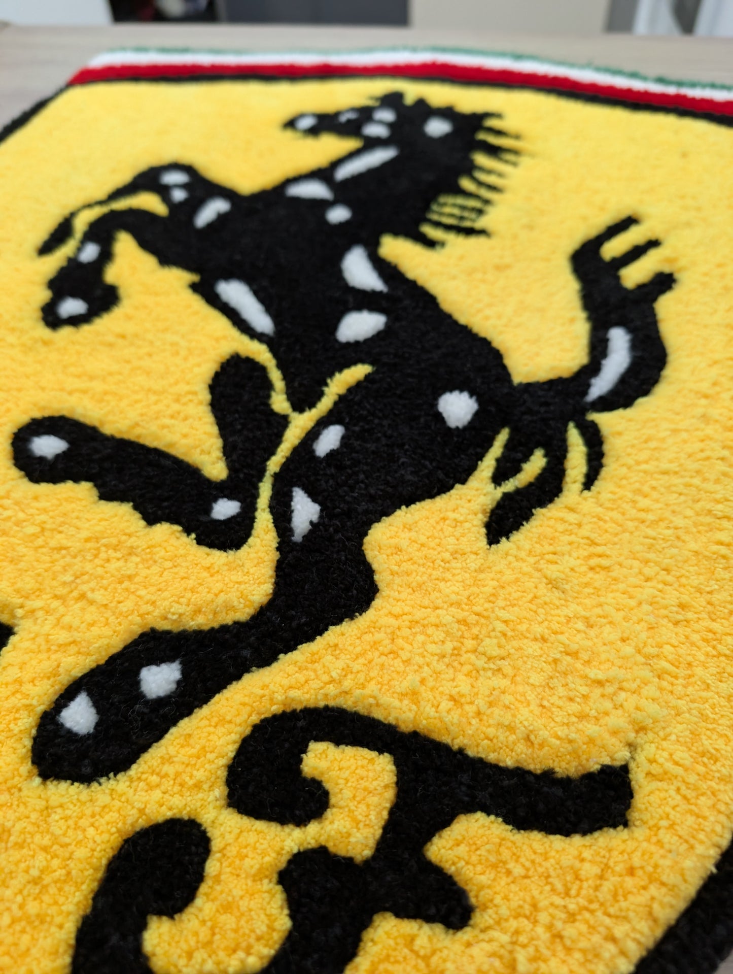FERRARI Rug 🐎, Tapis motif FERRARI Tapis personnalisé
