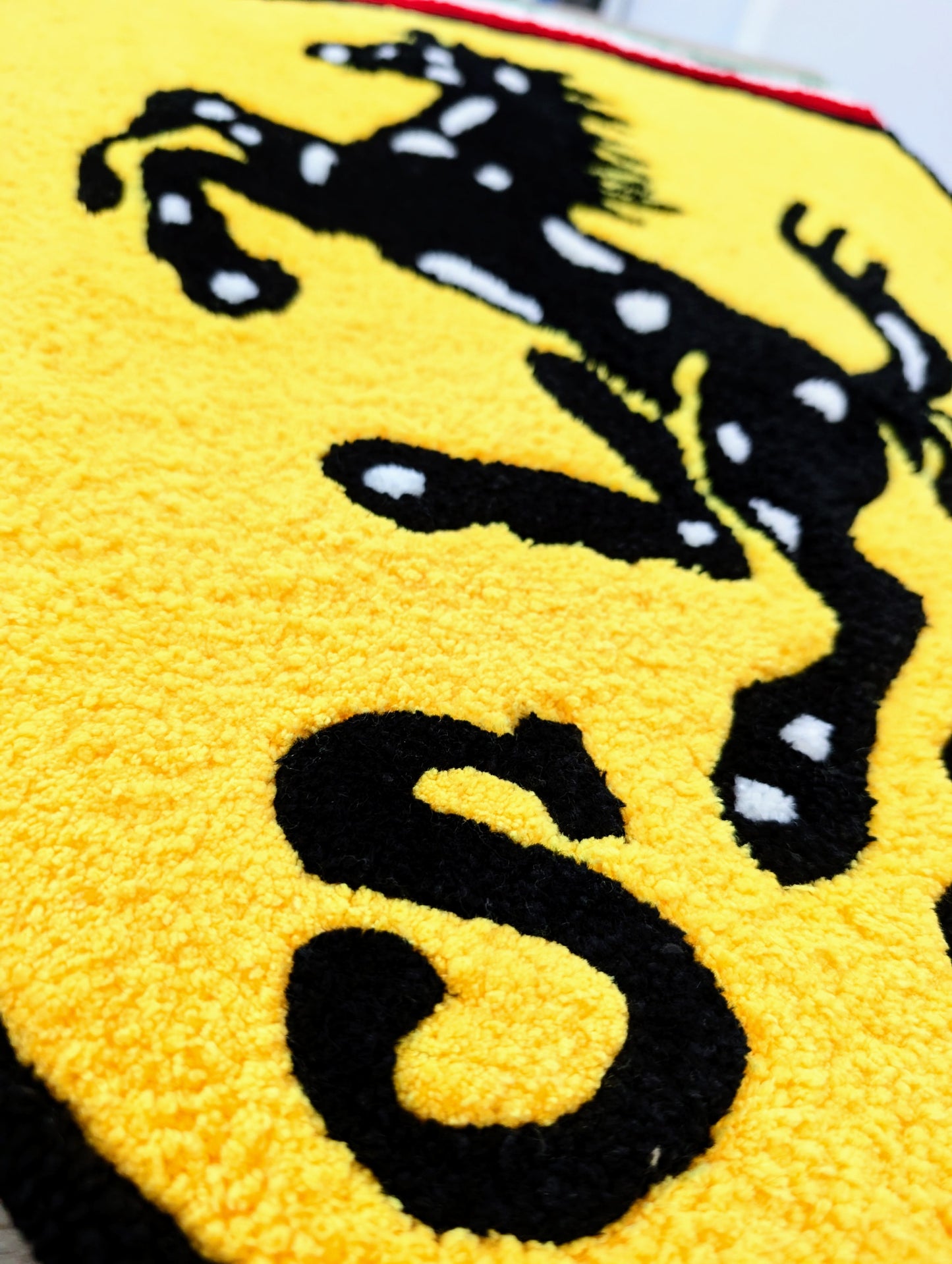 FERRARI Rug 🐎, Tapis motif FERRARI Tapis personnalisé